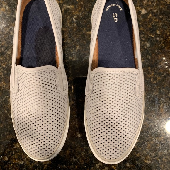 Sperry slip on - Picture 3 of 5